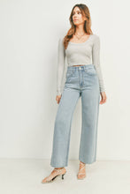 Load image into Gallery viewer, Lightweight Slouchy Wide Leg Jean
